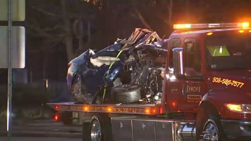 Wreckage of the Infiniti towed from the scene