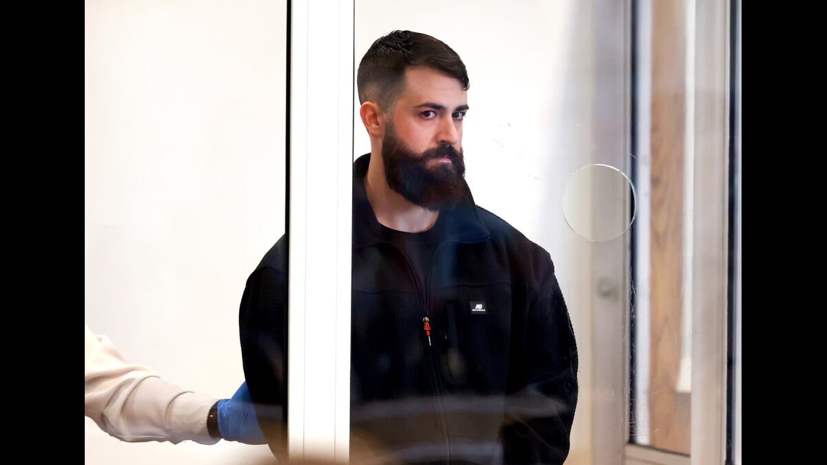 Boston cop who shot career criminal carjacker indicted in court — defense attorney announces fundraiser for family living expenses
