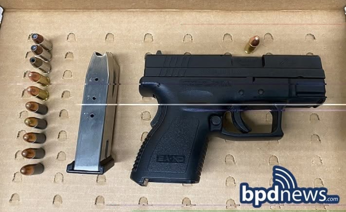 This was the weapon from Ibrahim’s 2021 bust — a Springfield Armory 9mm loaded with 11 rounds, seized alongside crack cocaine. Four years later, the same man was working for City Hall when police say they caught him with a Glock converted into a machine gun.