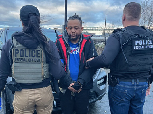 Federal authorities say sanctuary policies let criminal aliens slip through the cracks until they’re finally caught in scenes like this one.