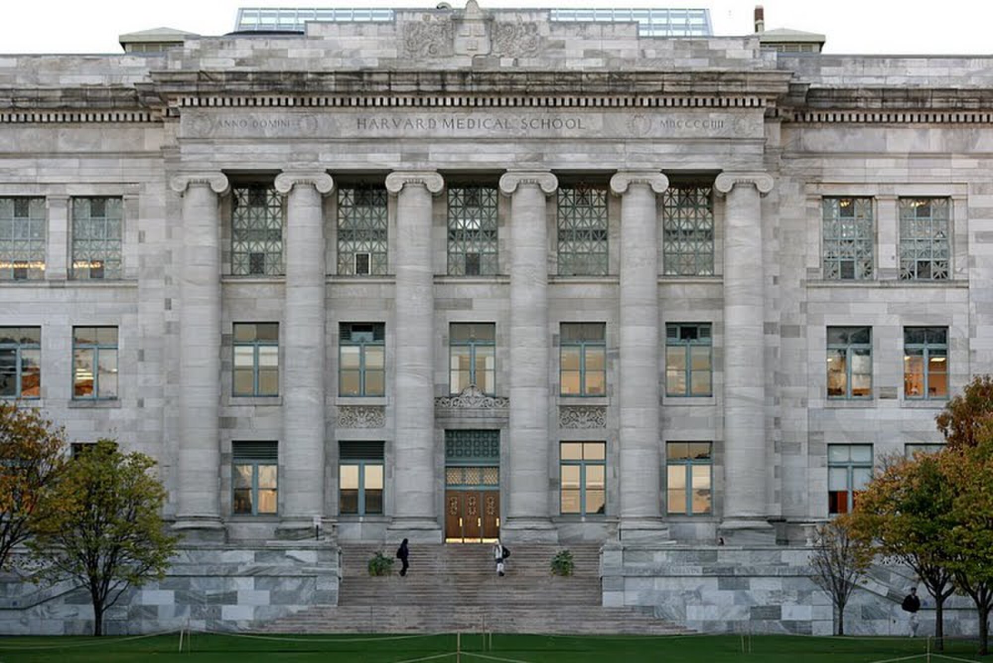 Overnight explosion reported at Harvard Medical School as two flee scene