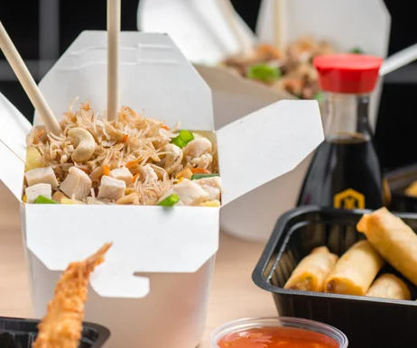 Studenten Menu (portie loempia gratis inbegrepen)
