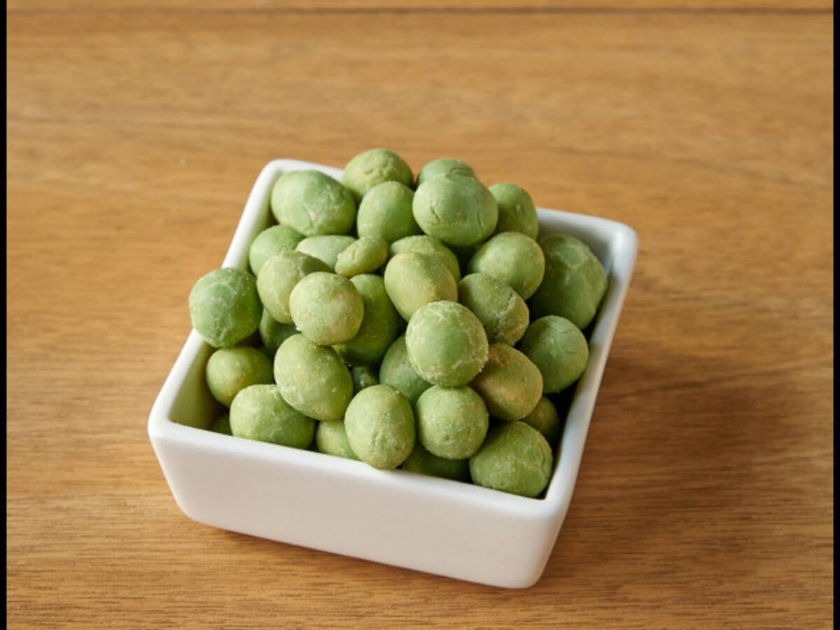 Wasabi peanuts