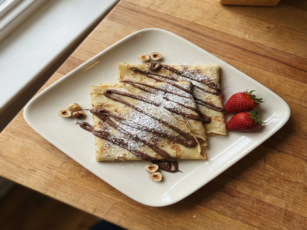 French Crepes With Nutella