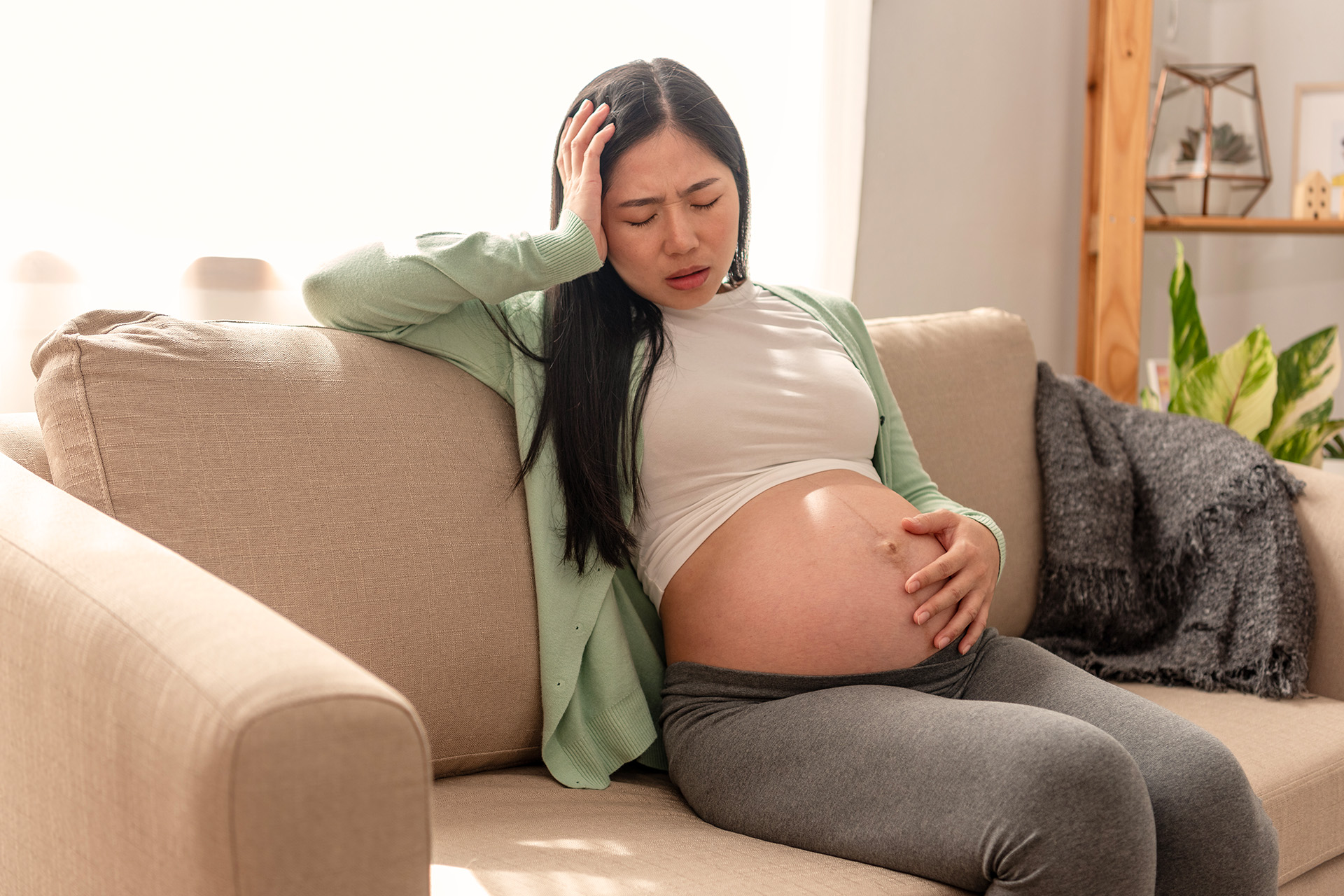  Прегряване по време на бременност: признаци, причини, рискове и превенция 