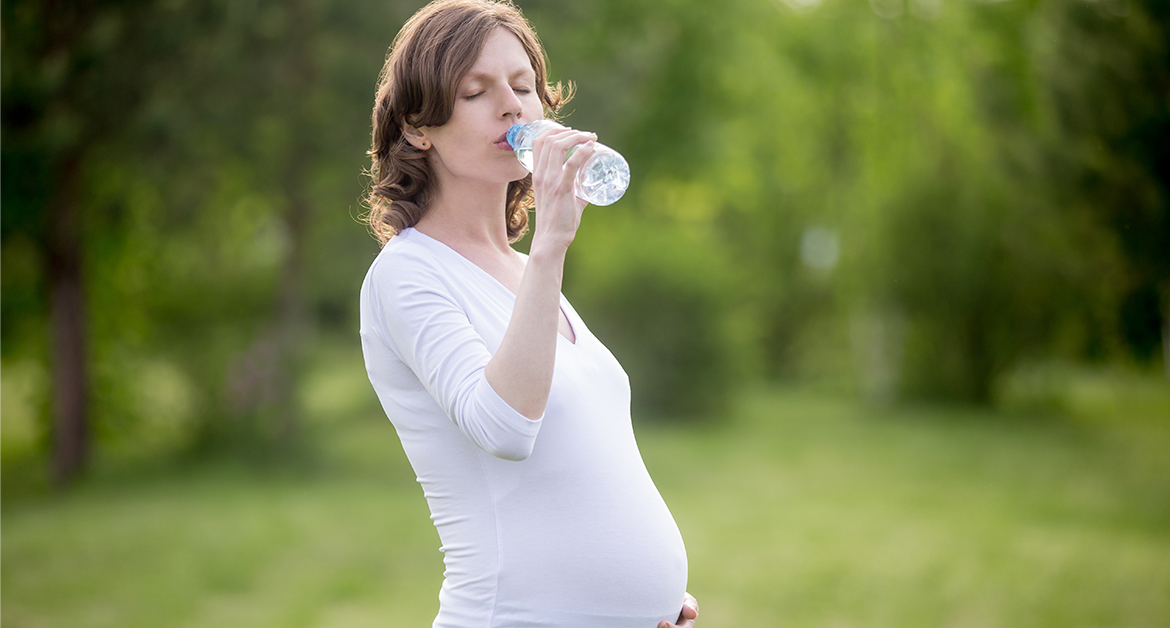 Колко вода трябва да пие бременната жена