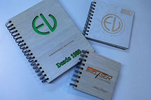 CUADERNOS | Placa