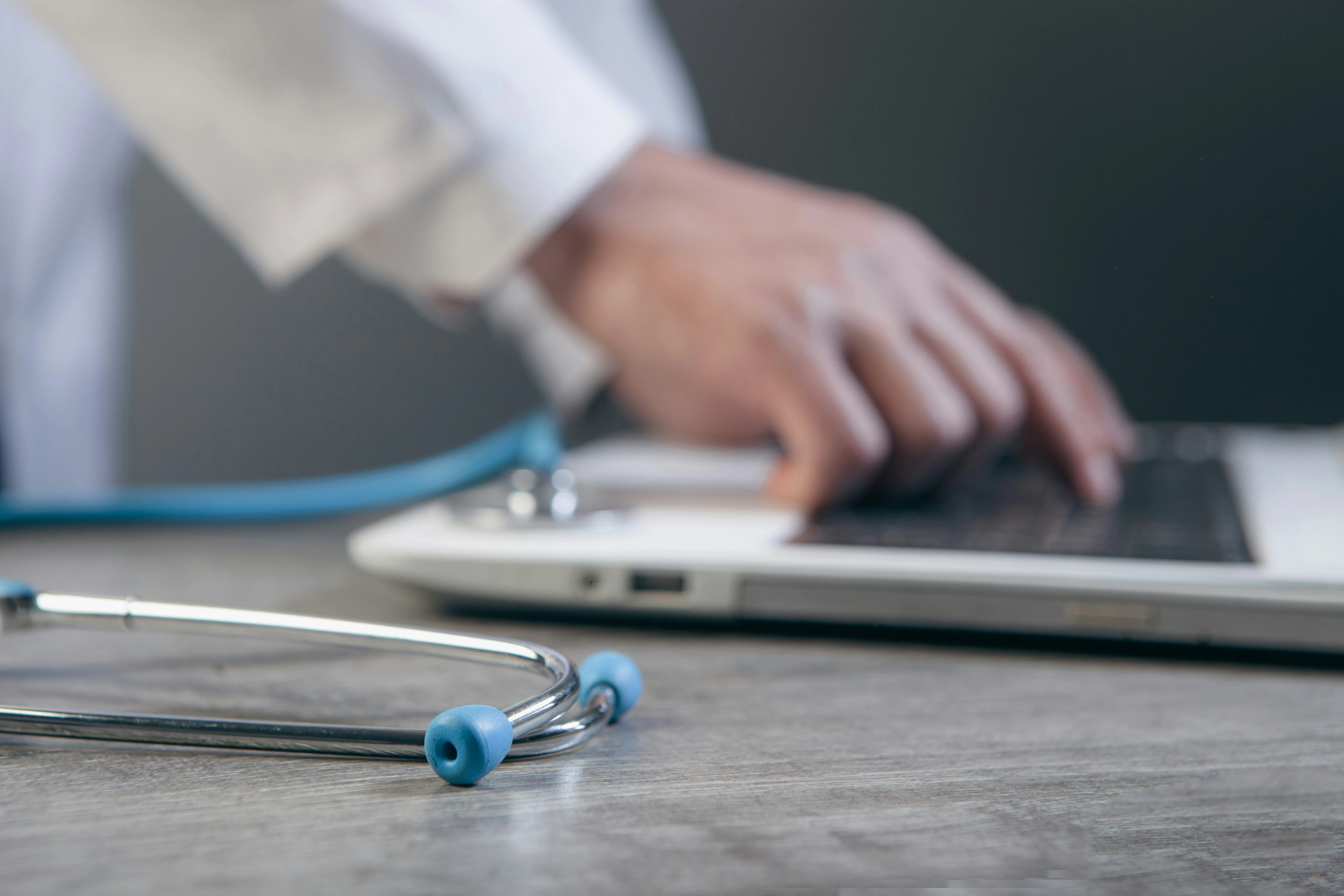 S'installer en libéral : tout ce qu'il faut régler avec la CPAM avant d'ouvrir