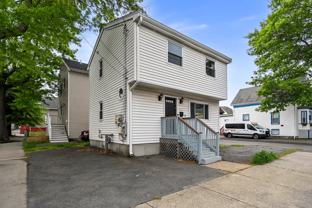 23 Logan Street-02