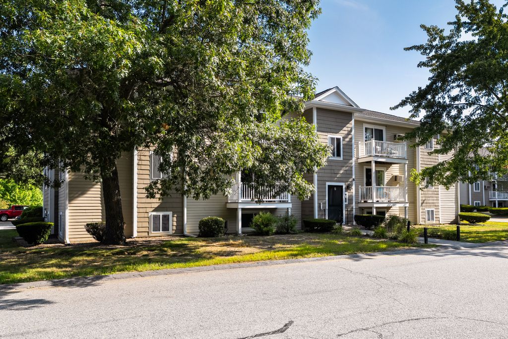 451 School St-02