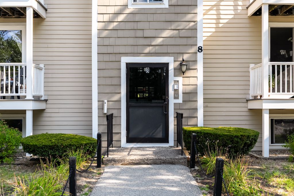 451 School St-05