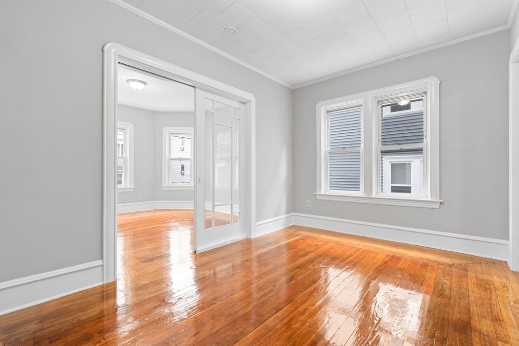570 William Street -07