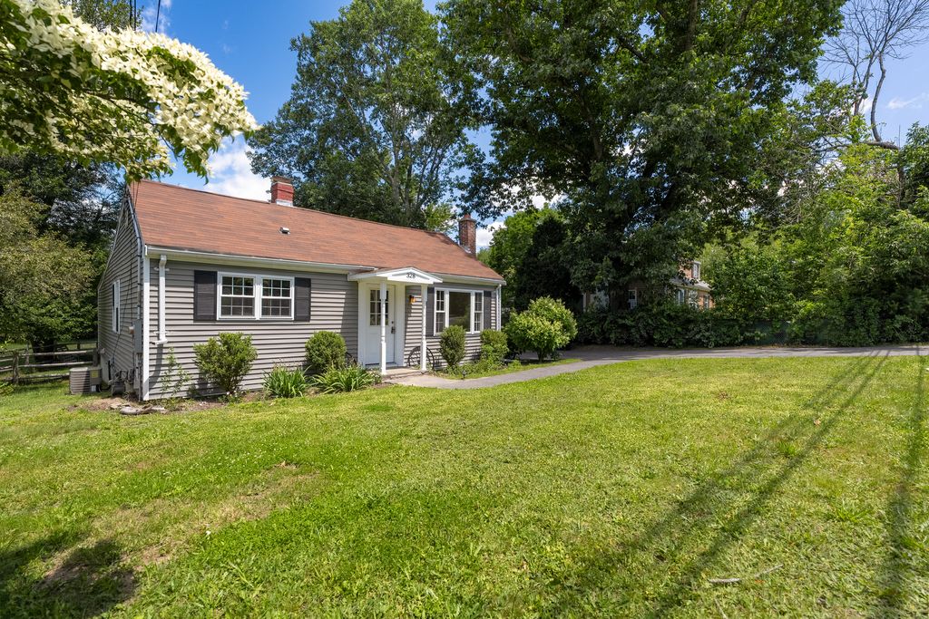 328 N Main-03