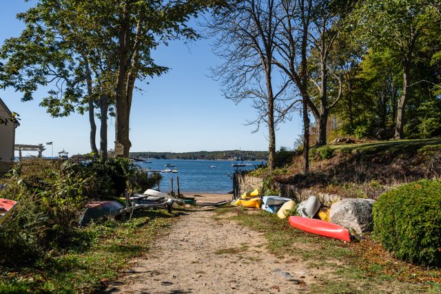 Rocky Neck-05