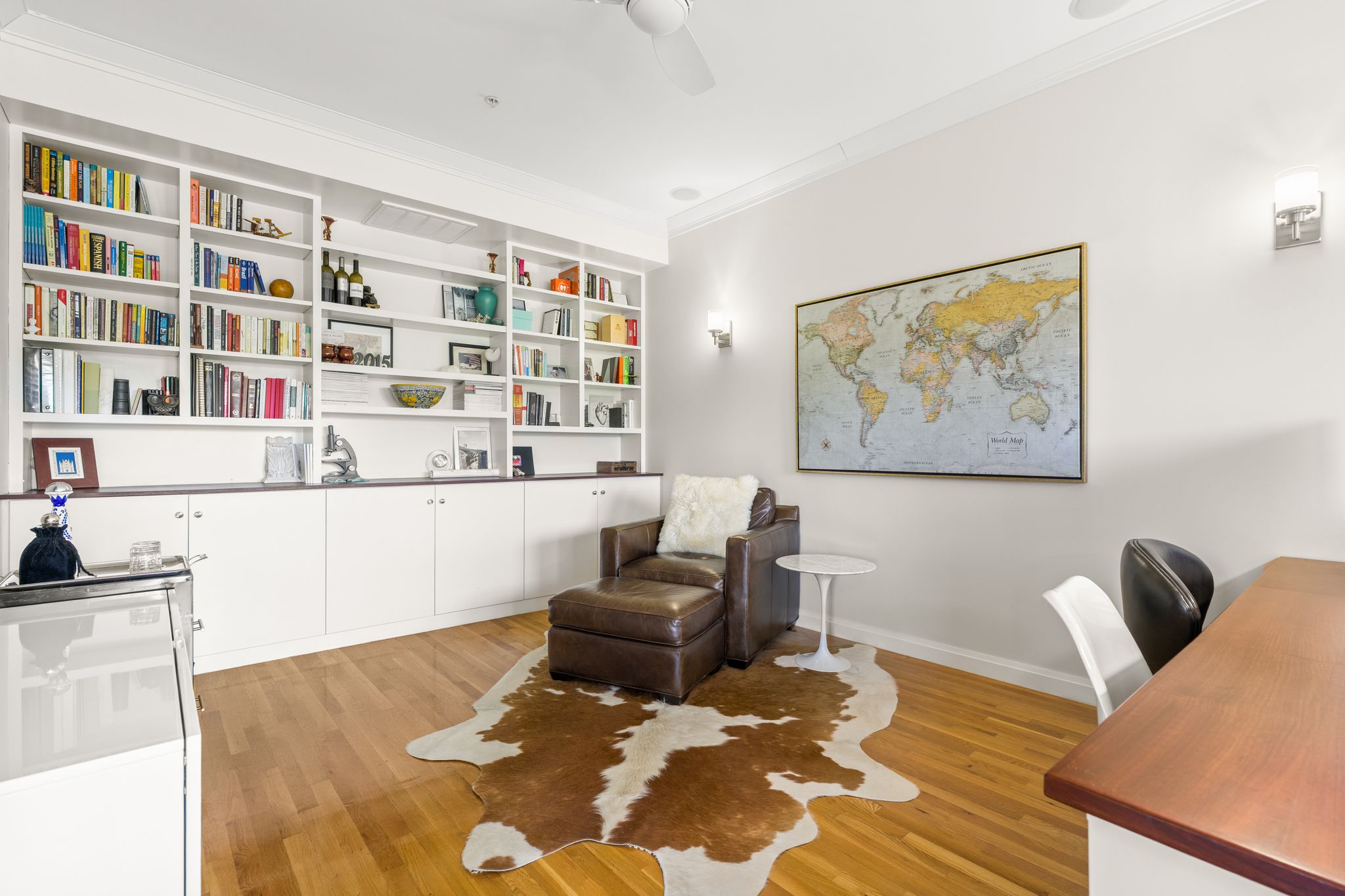 156 Green St Unit 301 — interior
