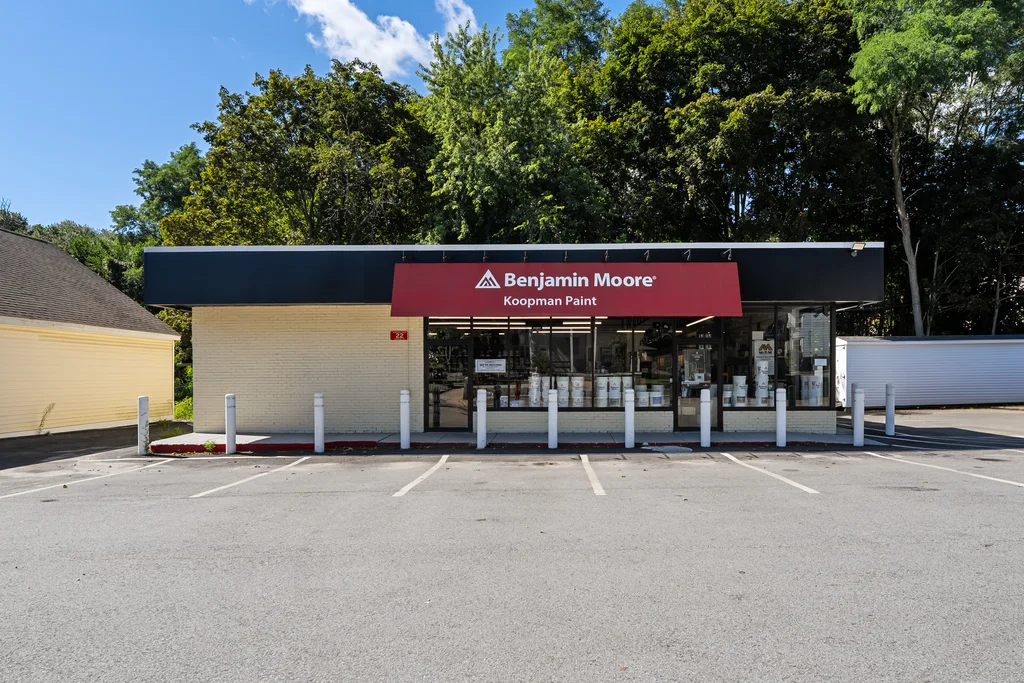 22 Douglas St-05