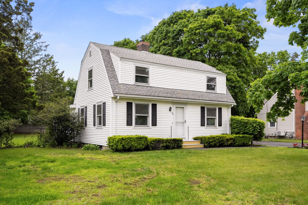 464 Ralph Talbot St-03