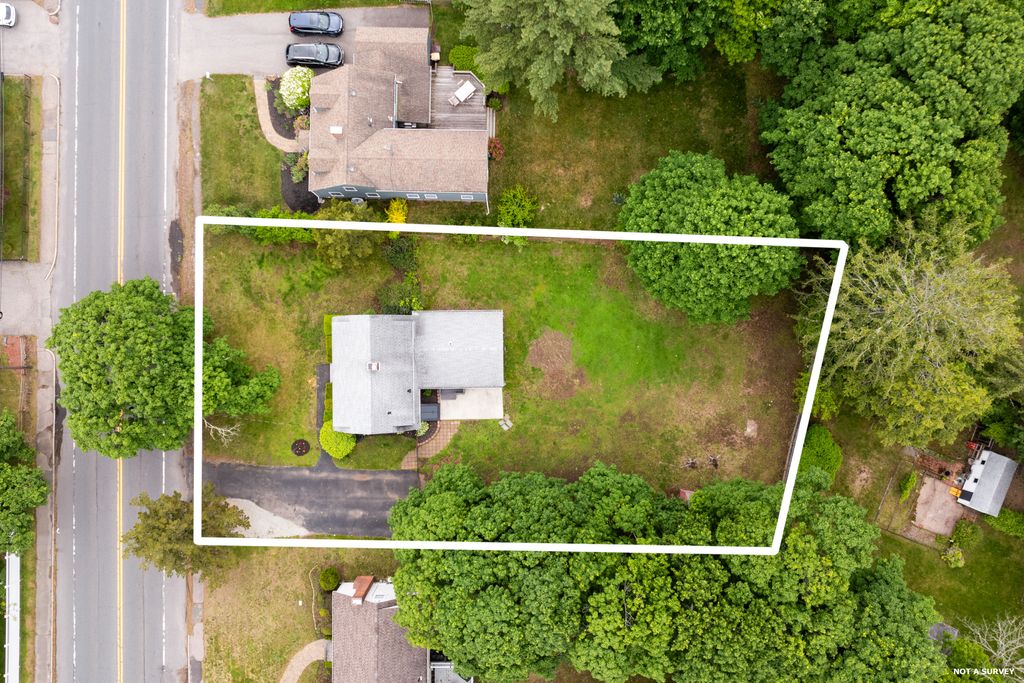 464 Ralph Talbot St-05