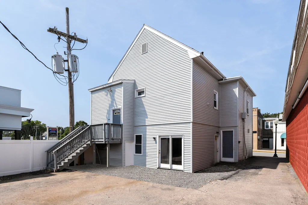 241-N-Main-St-20