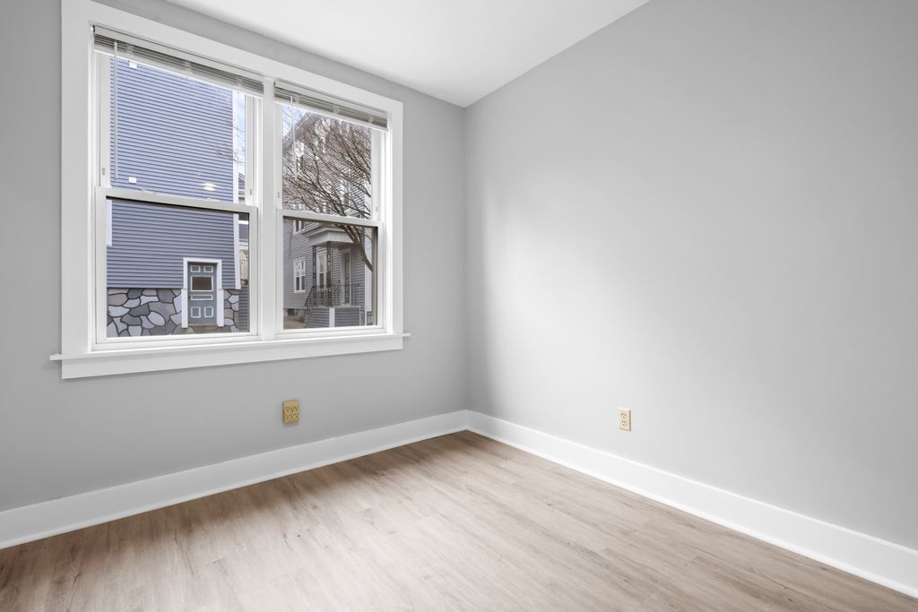 572 Williams-22