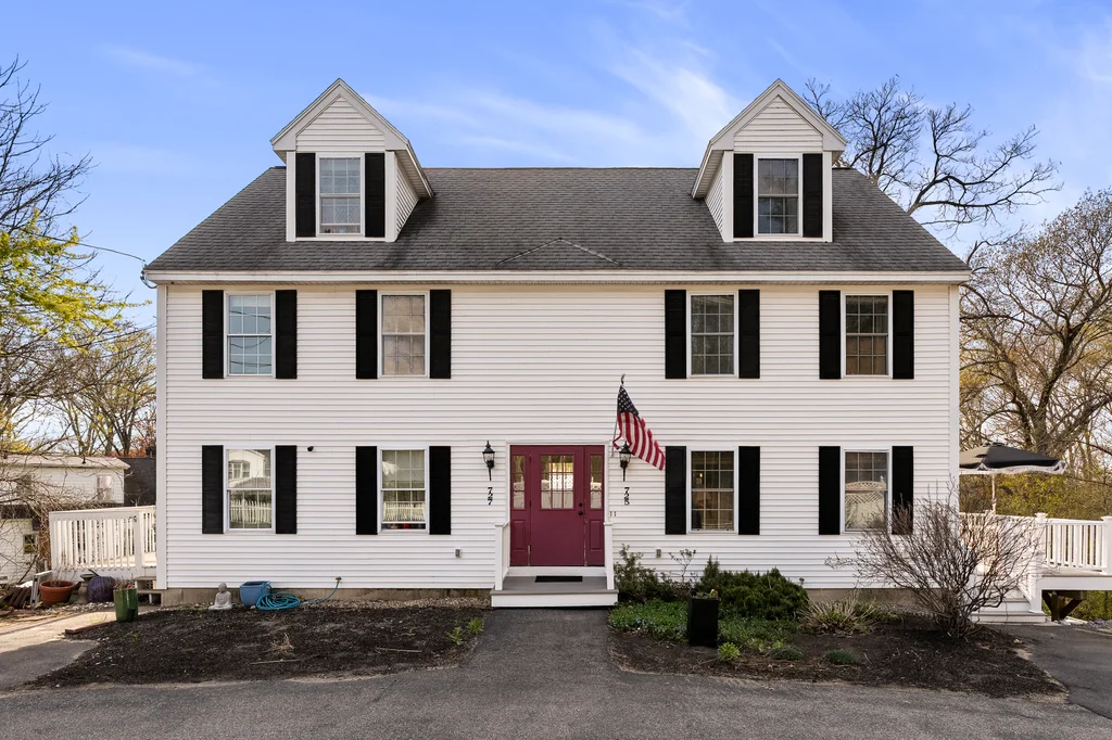 725 Waverly Rd-01