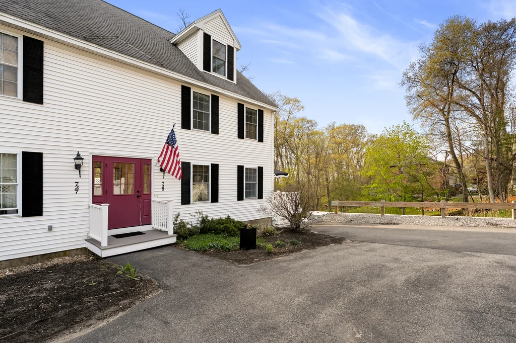 725 Waverly Rd-02