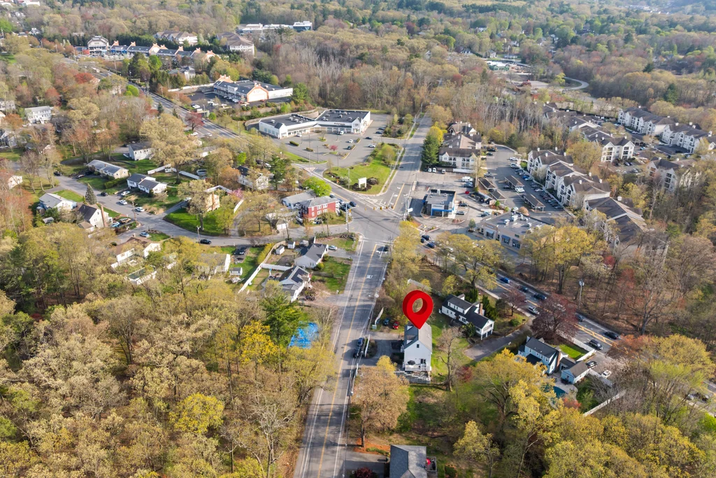 725 Waverly Rd-07