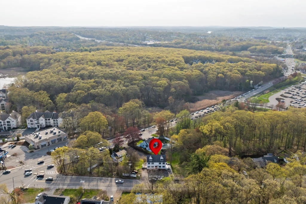 725 Waverly Rd-08