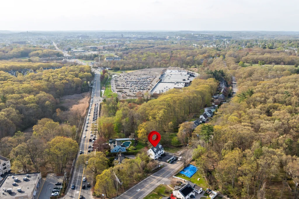725 Waverly Rd-09
