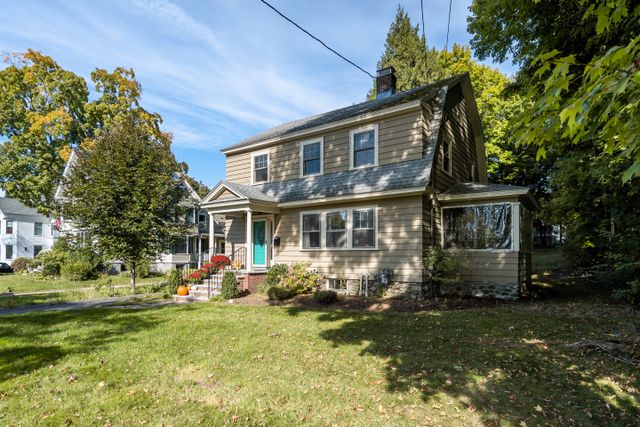 45 Maple Ave-05