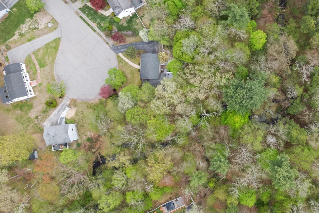 18 W Parish Ridge Rd -08
