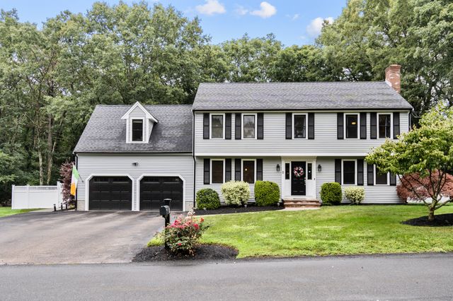 8 Beaverbrook Lane Walpole-01