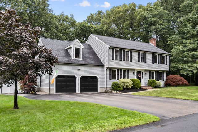 8 Beaverbrook Lane Walpole-02