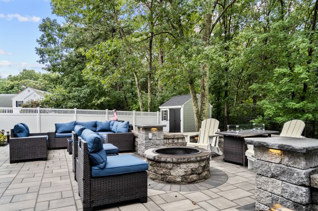 8 Beaverbrook Lane Walpole-08