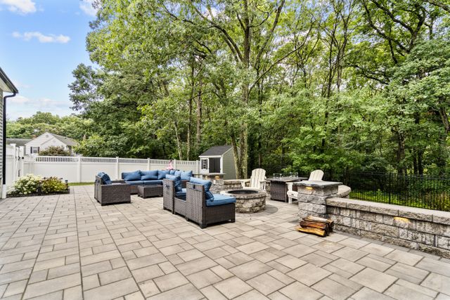 8 Beaverbrook Lane Walpole-09