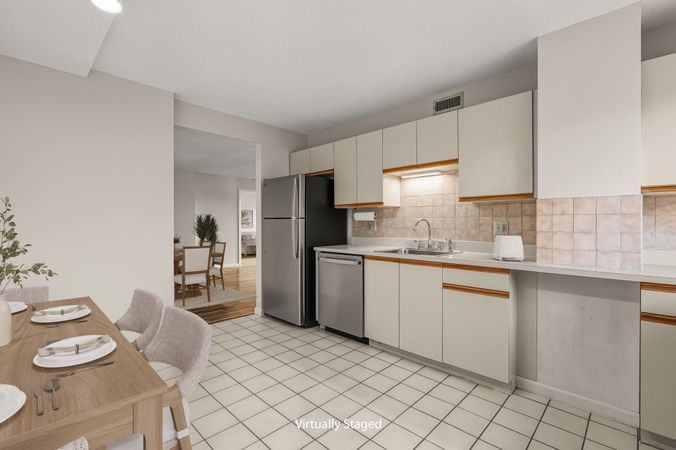 mls_200 Locust St unit 302-19 (2)