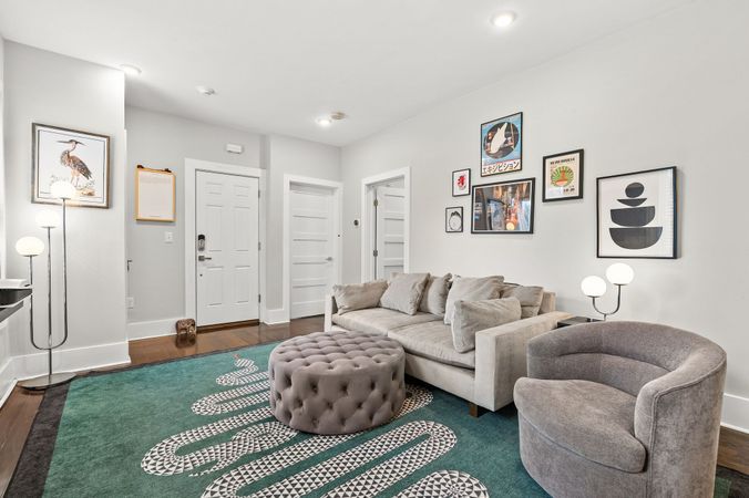 145 Whitfield St-17