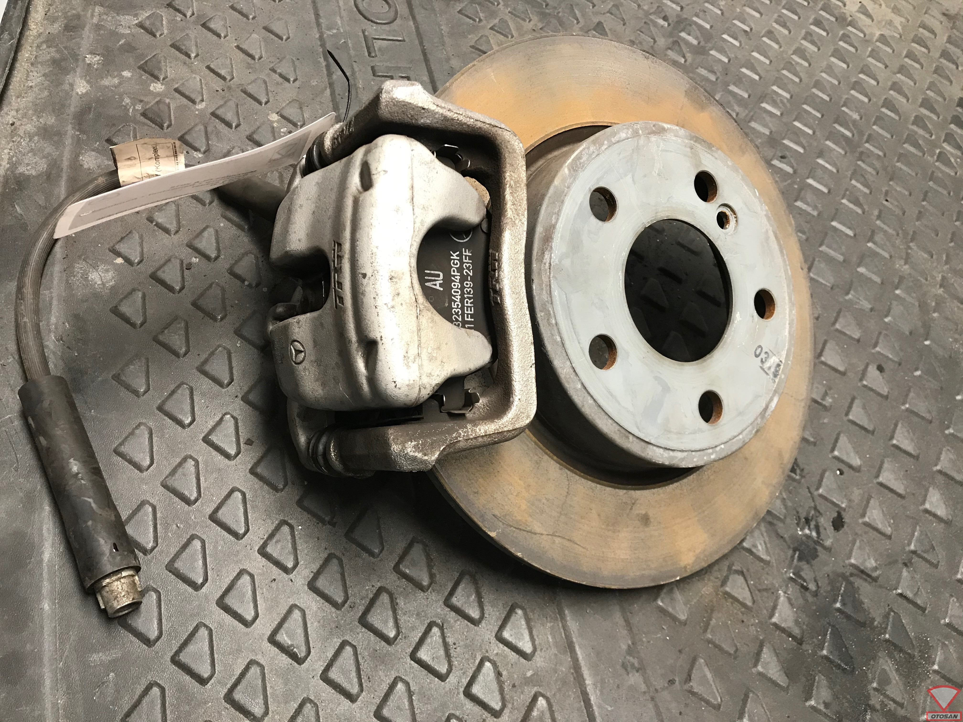 mercedes gla 15 étrier de frein disque de frein plaquettes de frein arrière gauche