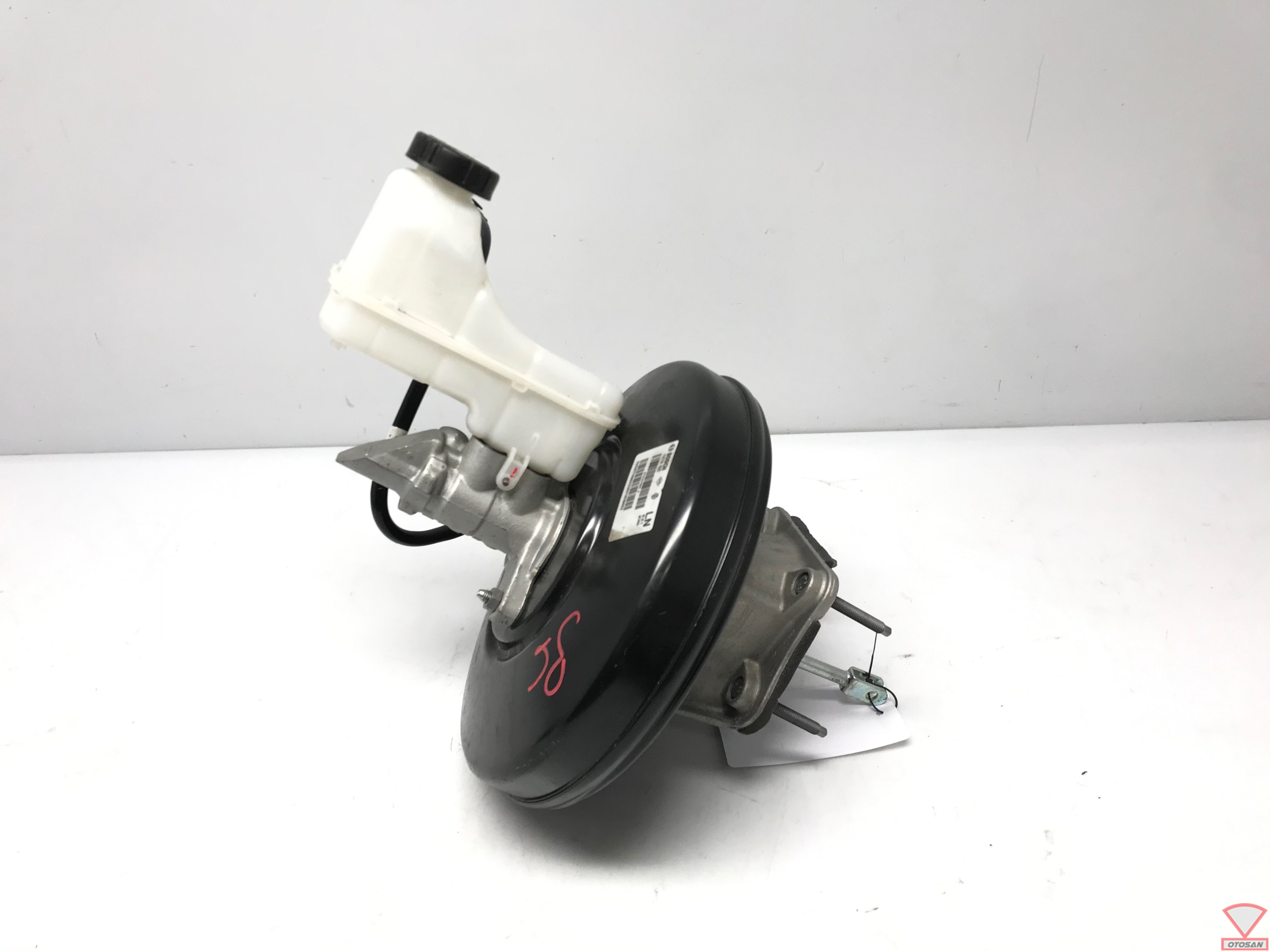 renault clio rembekrachtiger + hoofdremcilinder 472104789r