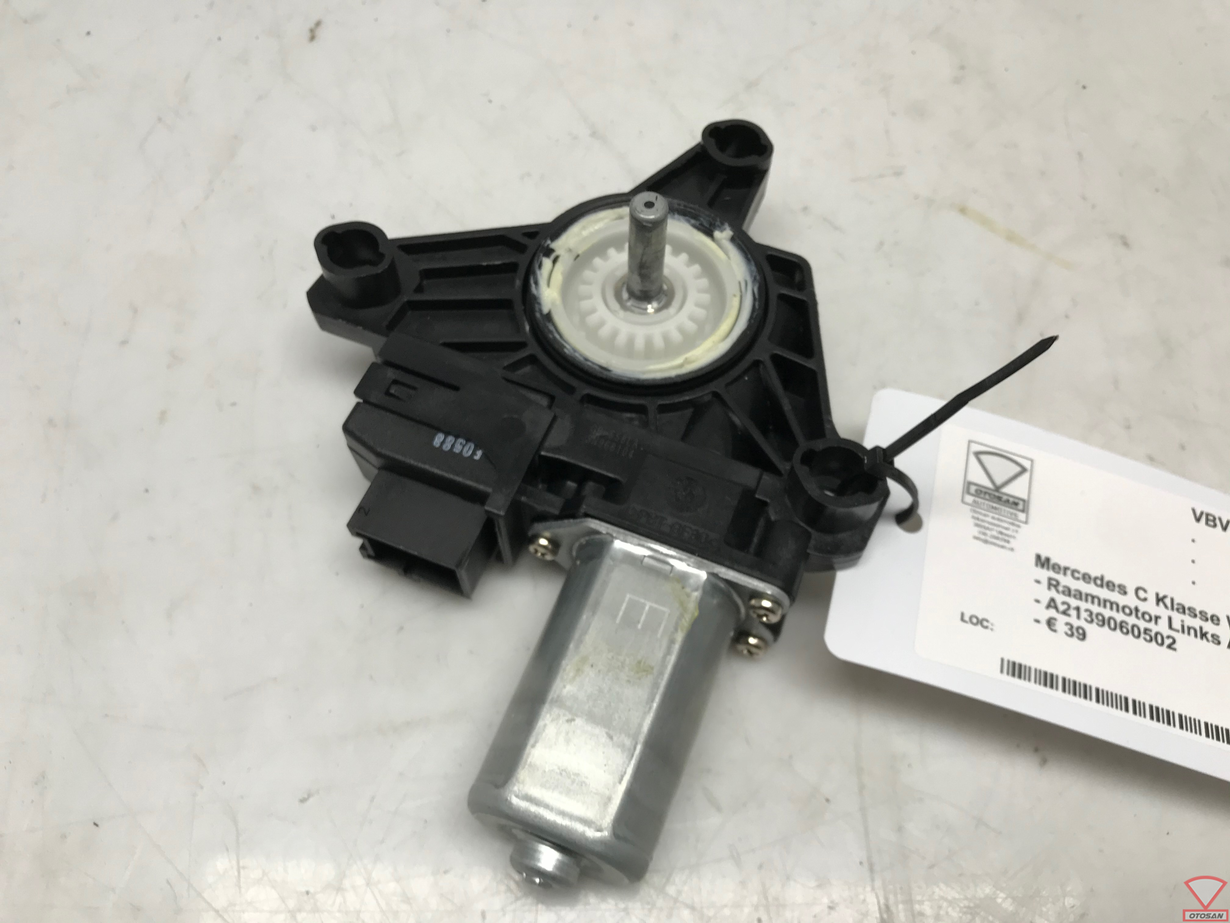 mercedes c class w205 window motor left rear a2139060502
