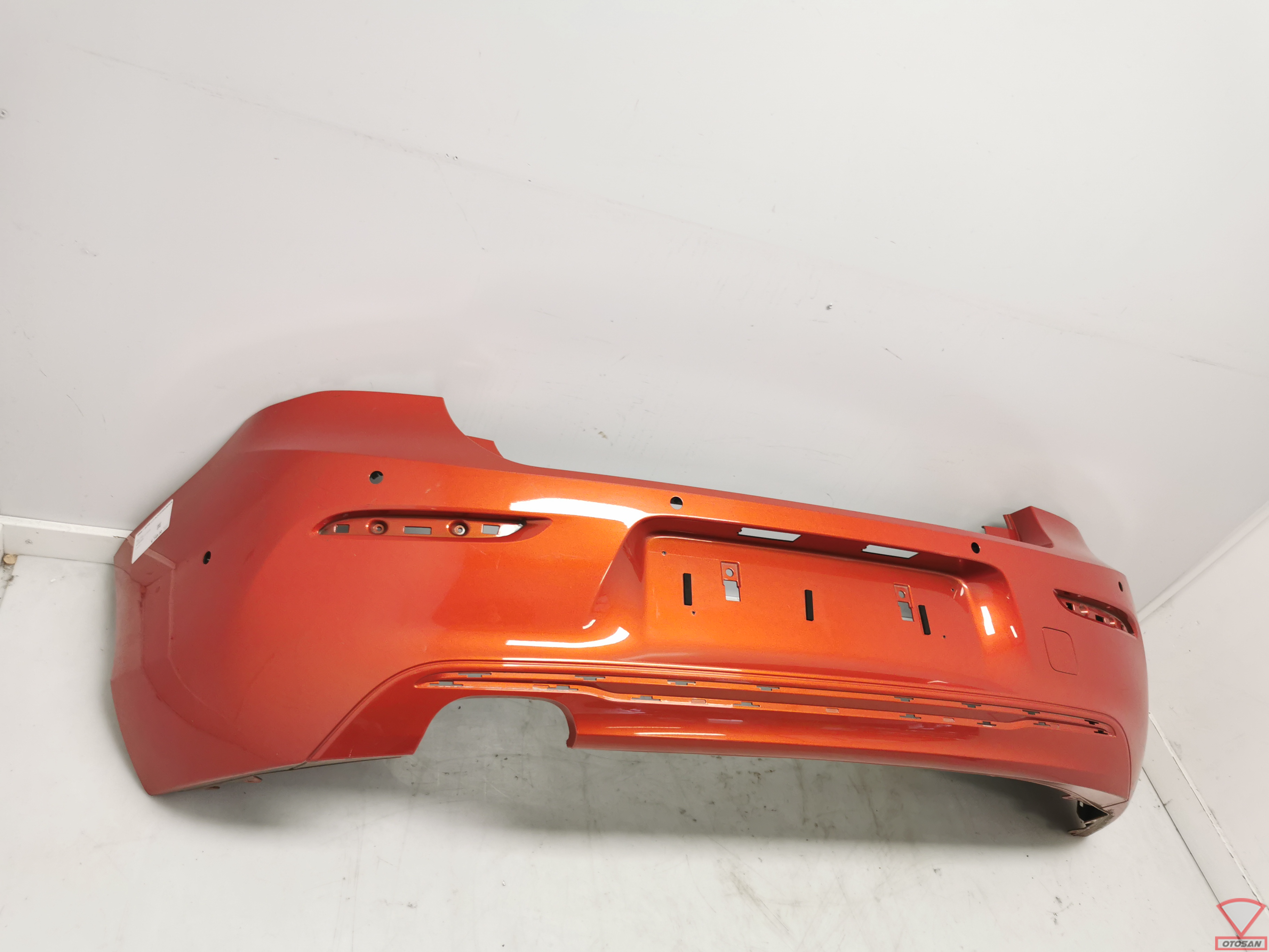 BMW 1 Serie LCI Achterbumper Bumper 6xPDC