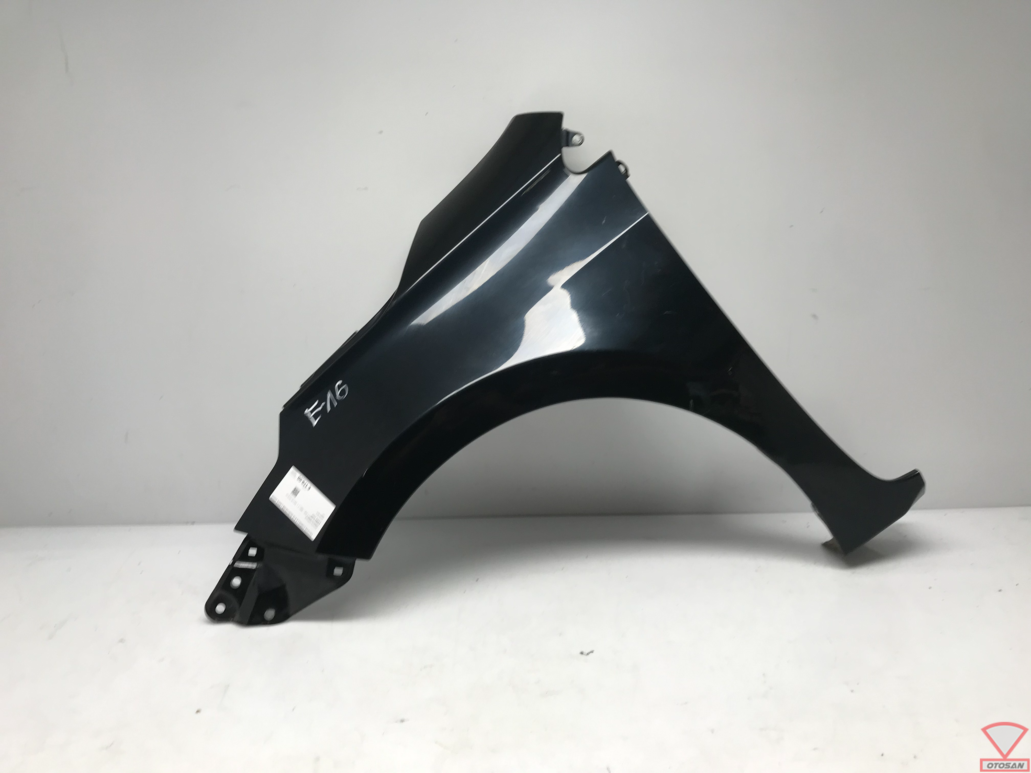 Toyota Corolla E16 2013-2019 Seitendeckel Links Vorne Original!