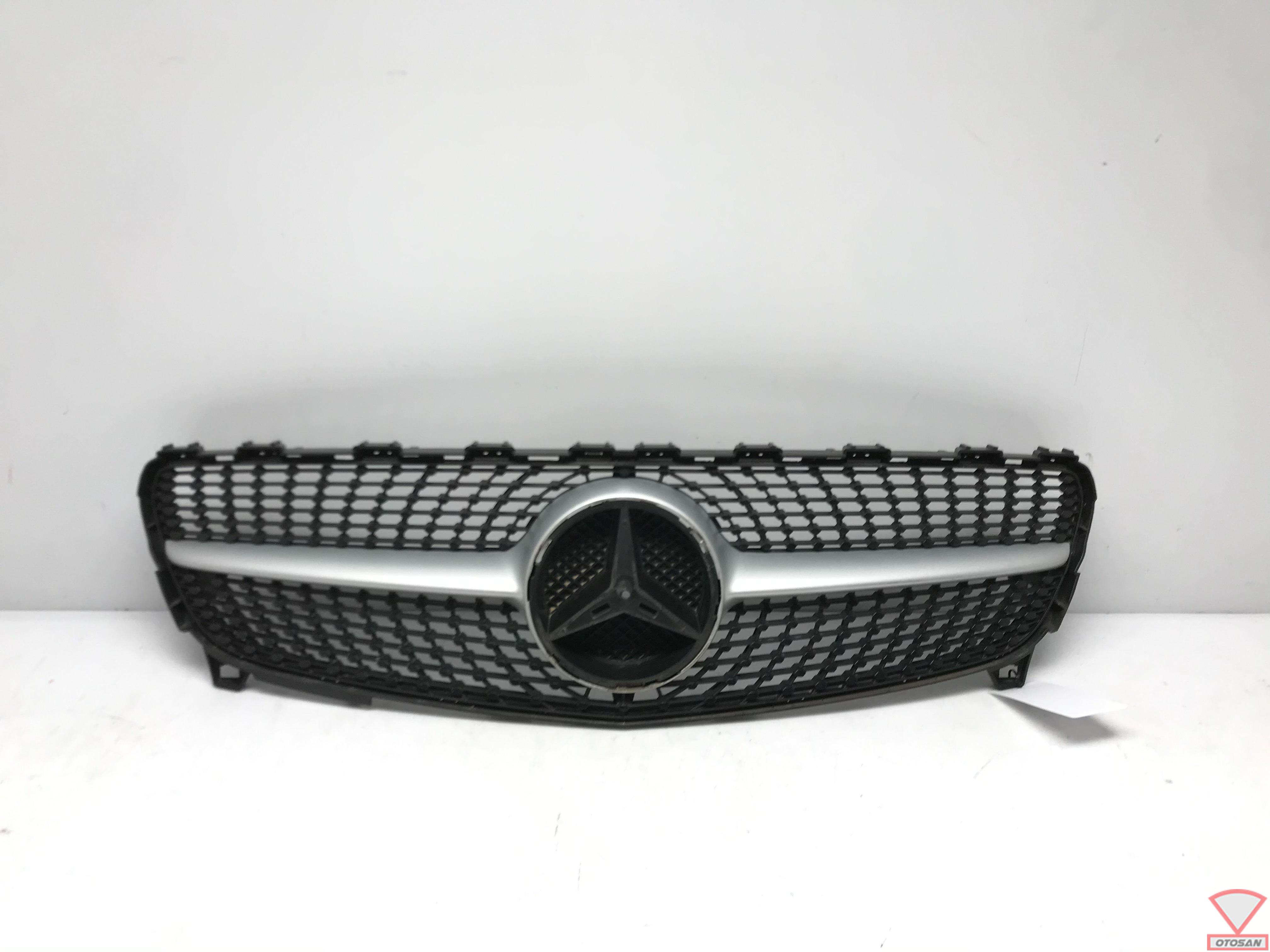 MB A Klasse W176 Facelift Diamond Grille Grill A1768881760