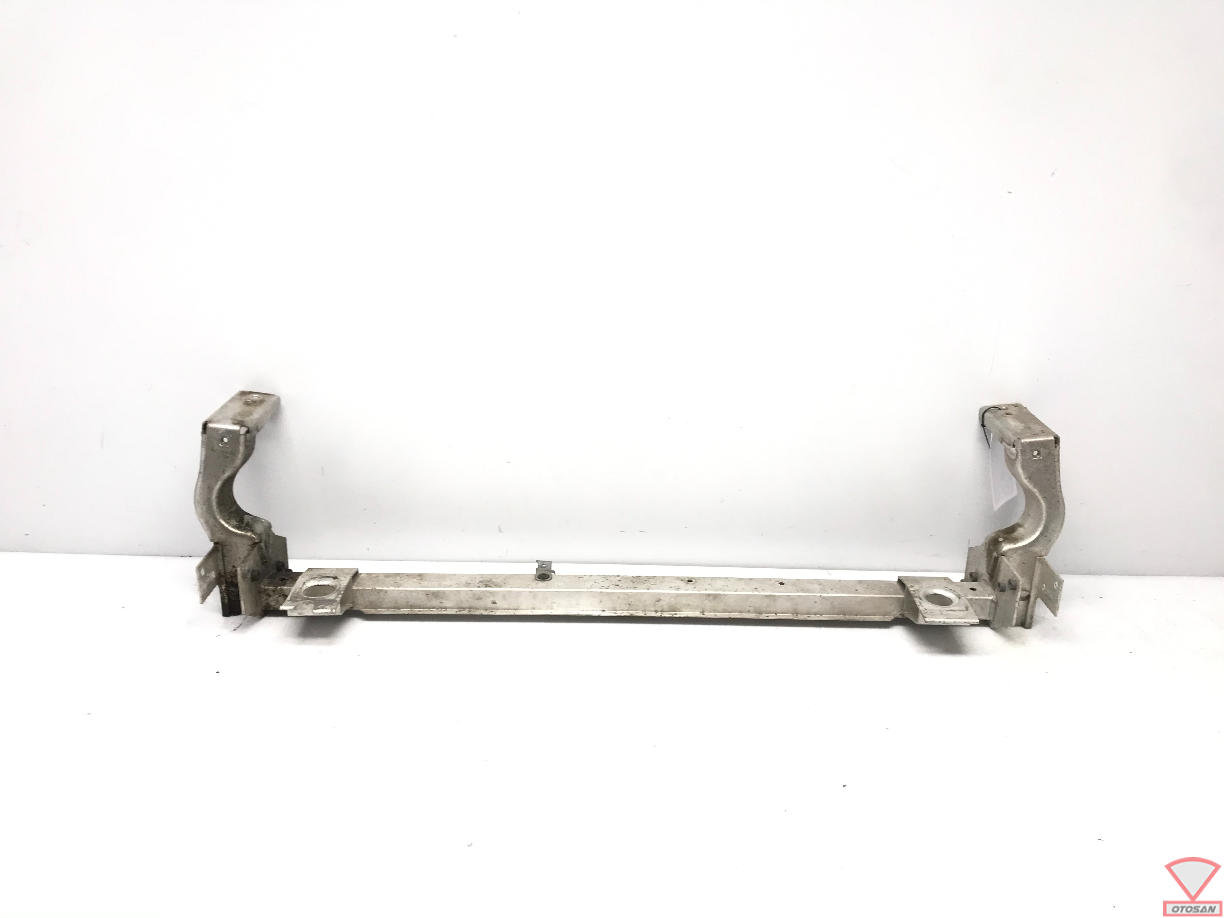 MB A B CLA GLA W176 W246 W117 Radiateur Frame A2466200019