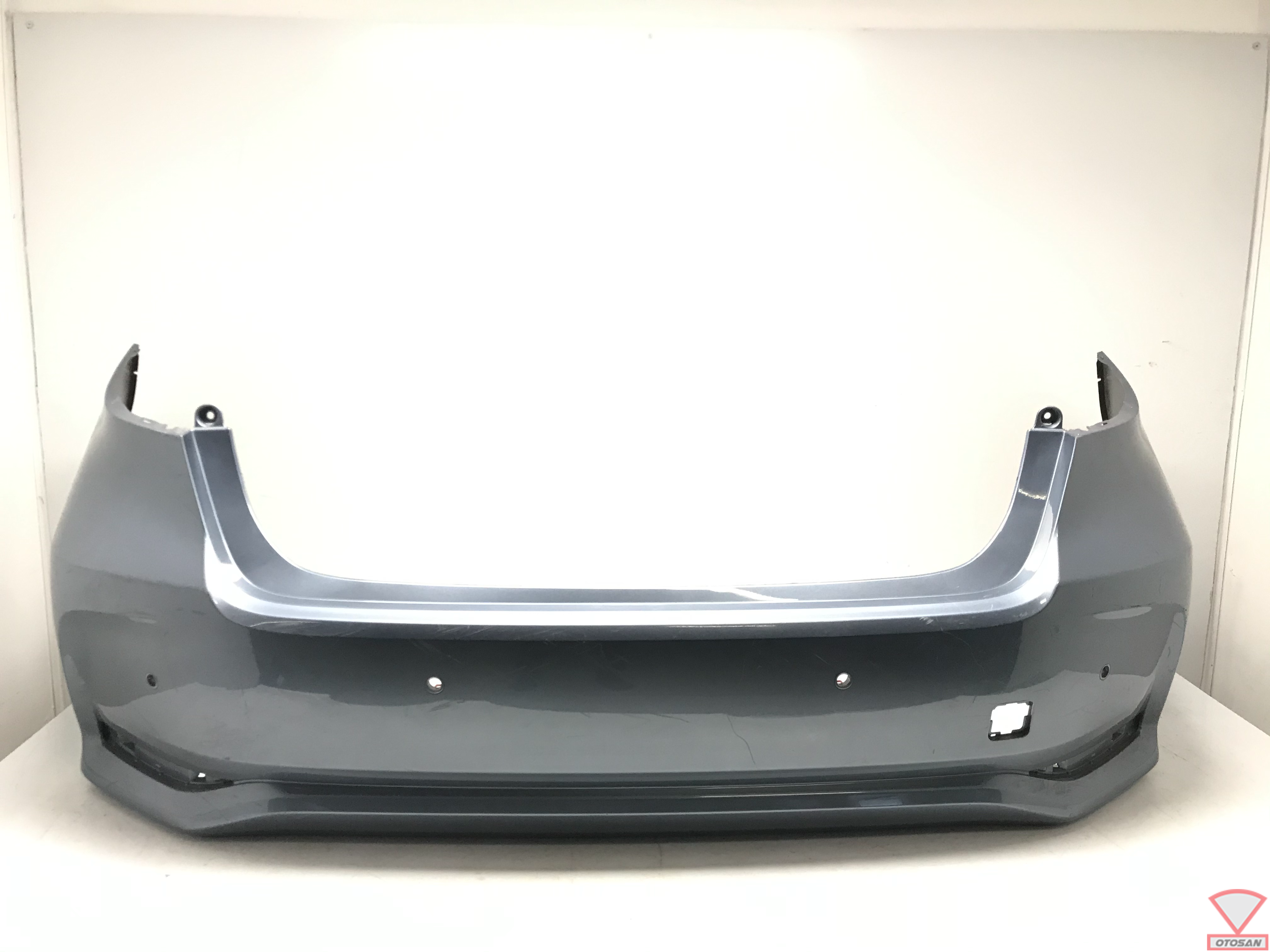 Toyota Corolla E21 Sedan Rear Bumper Bumper 4xPDC Original!
