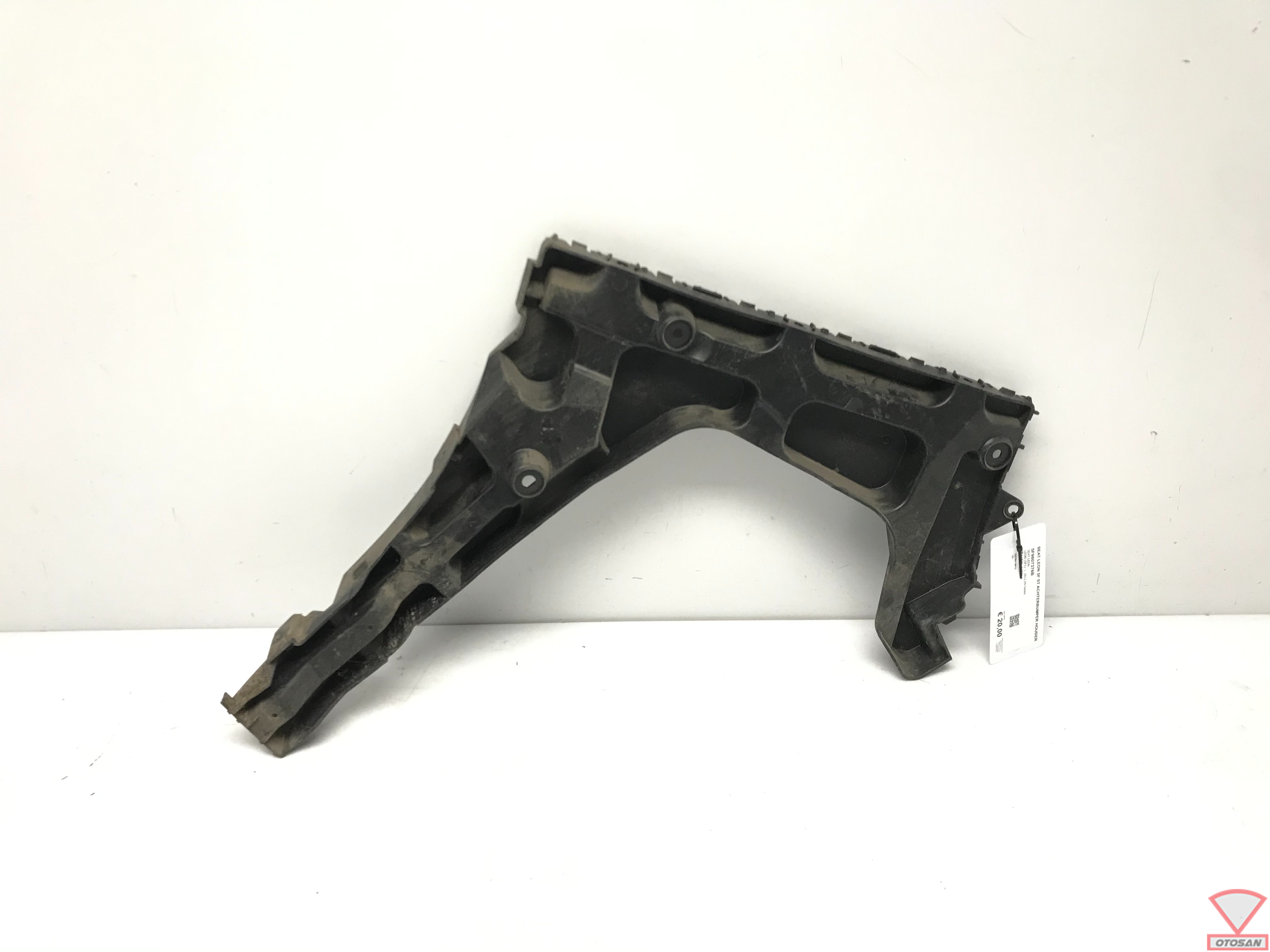 Seat Leon 5F ST Support de pare-chocs arrière droit arrière 5F9807376B