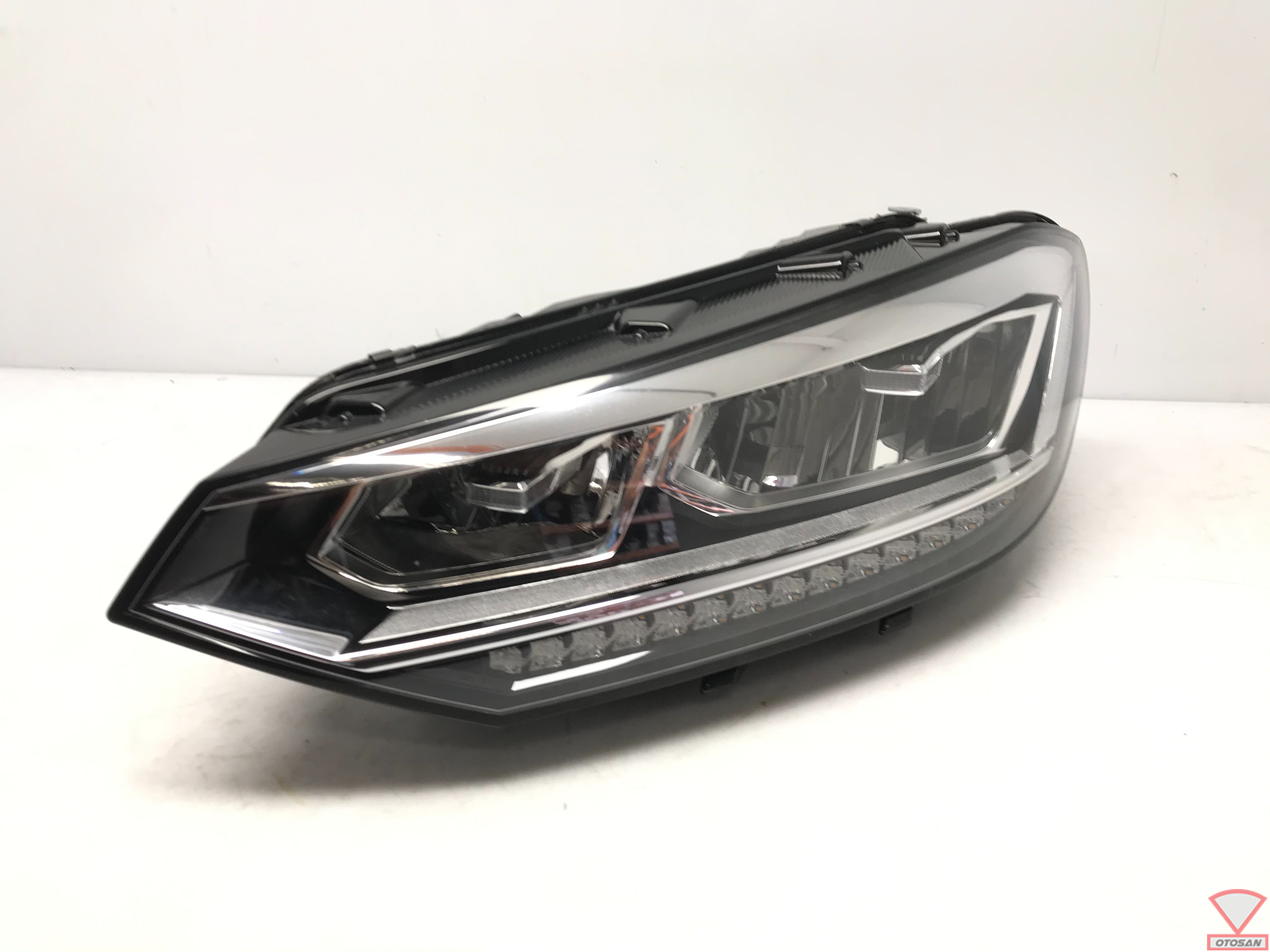 VW Touran 5T 5TA 2016+ Vol LED Koplampe Links 5TB941035C
