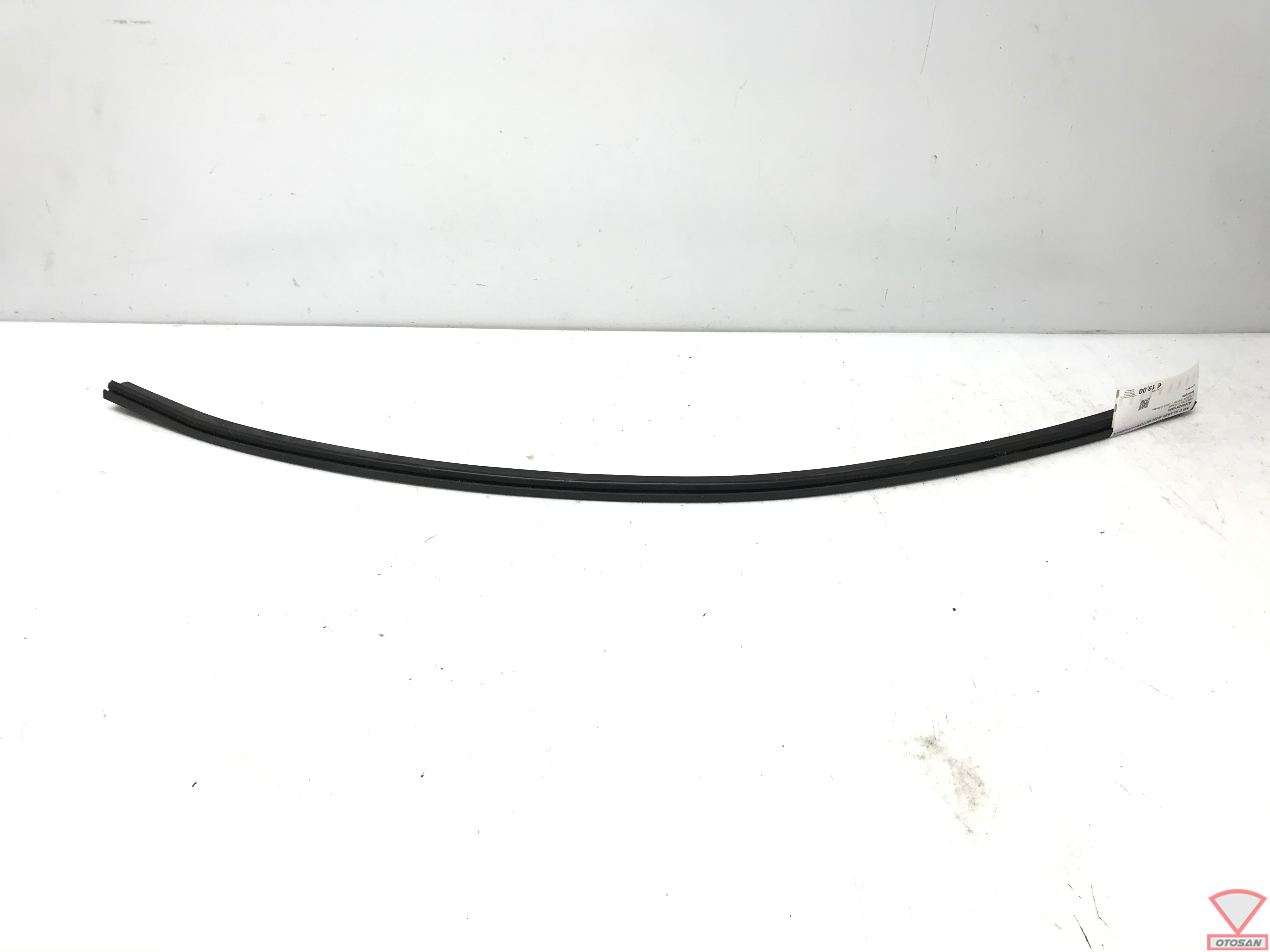 MB C Class W206 2022+ Bonnet Rubber Original! A2066281000