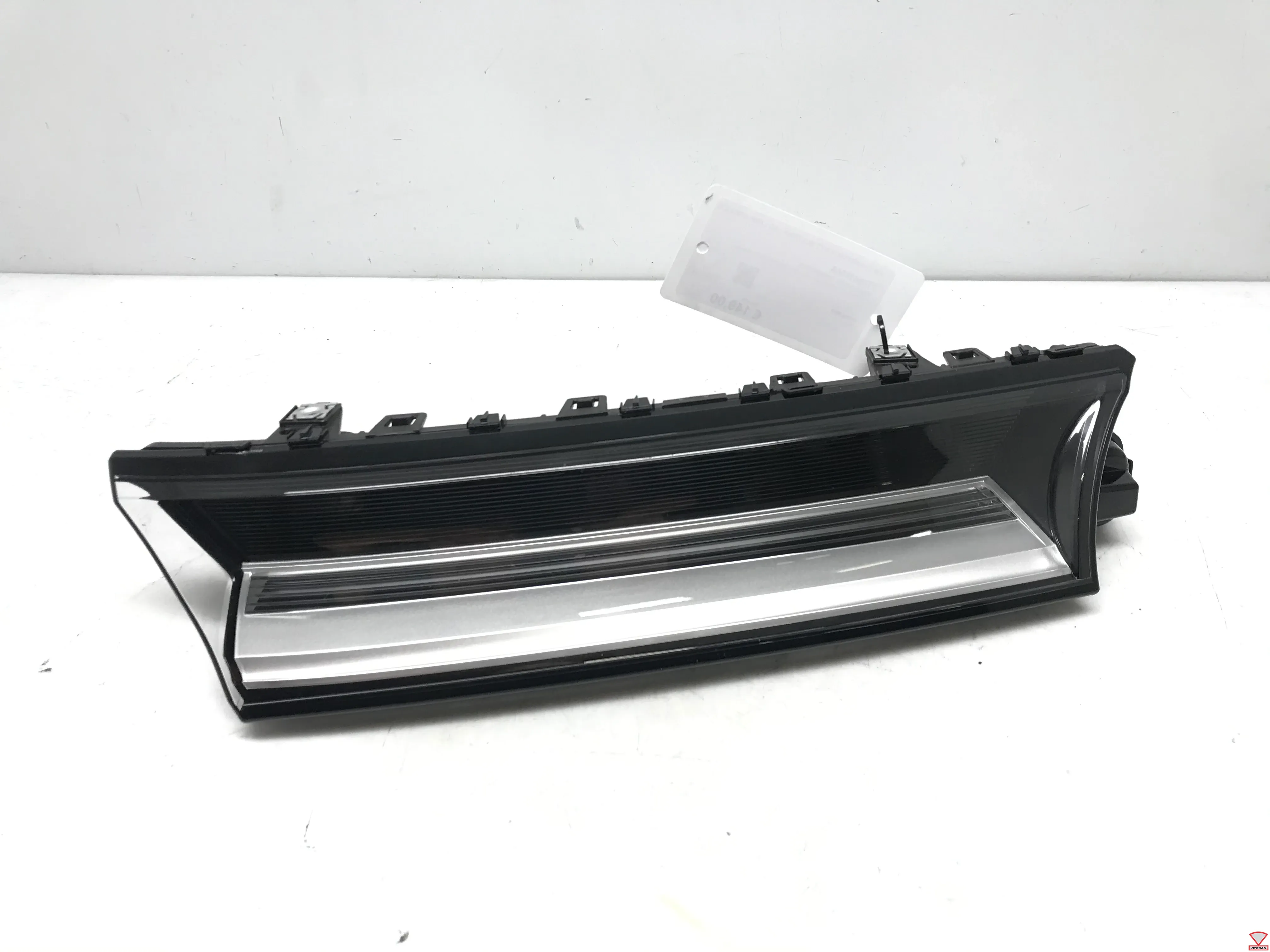 VW Transporter T7 Multivan LED Lamp Grille Right 7T0941654A