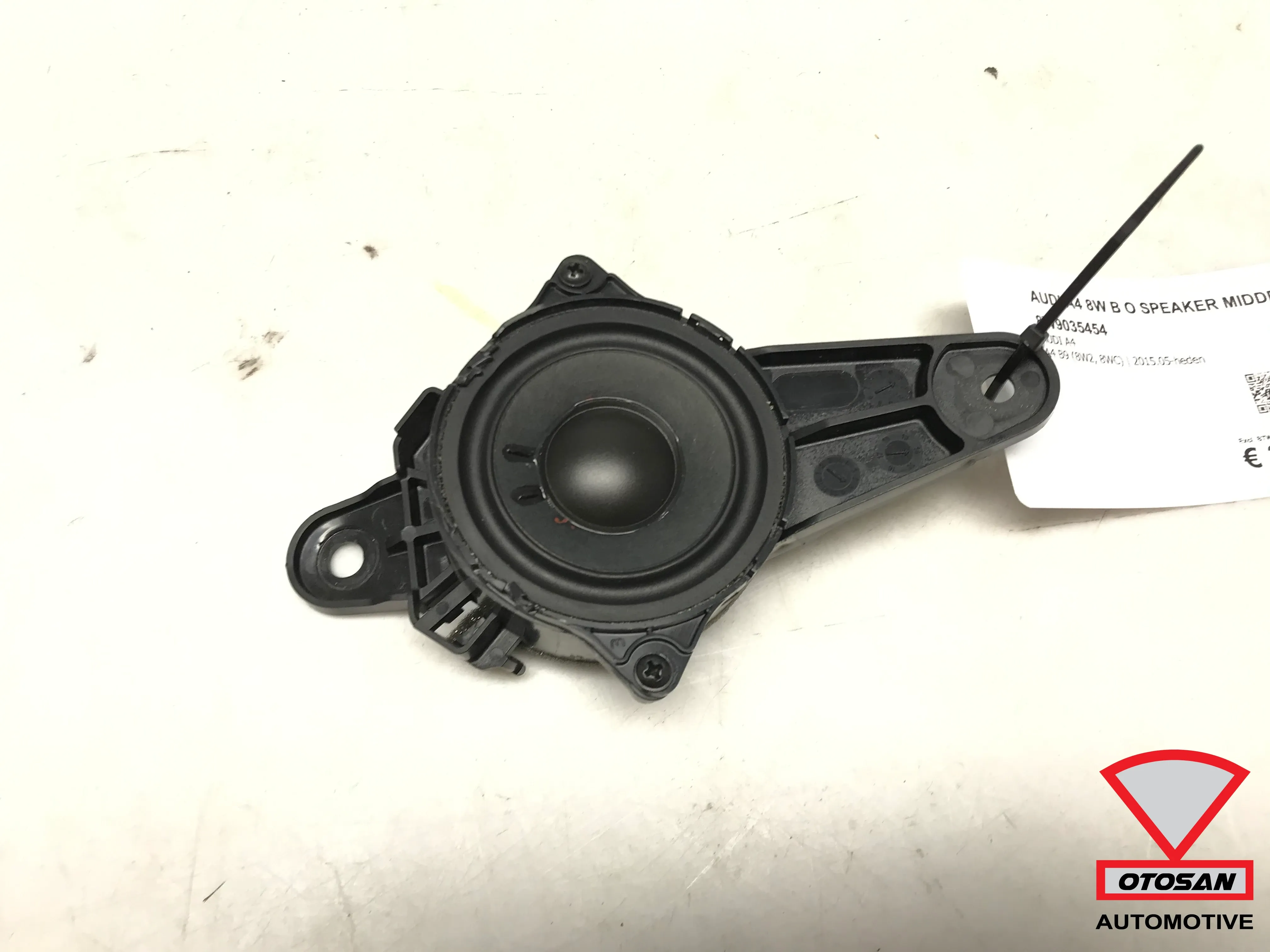 Audi A4 8W B&O Bang & Olufsen Speaker Middentoon 8W9035454
